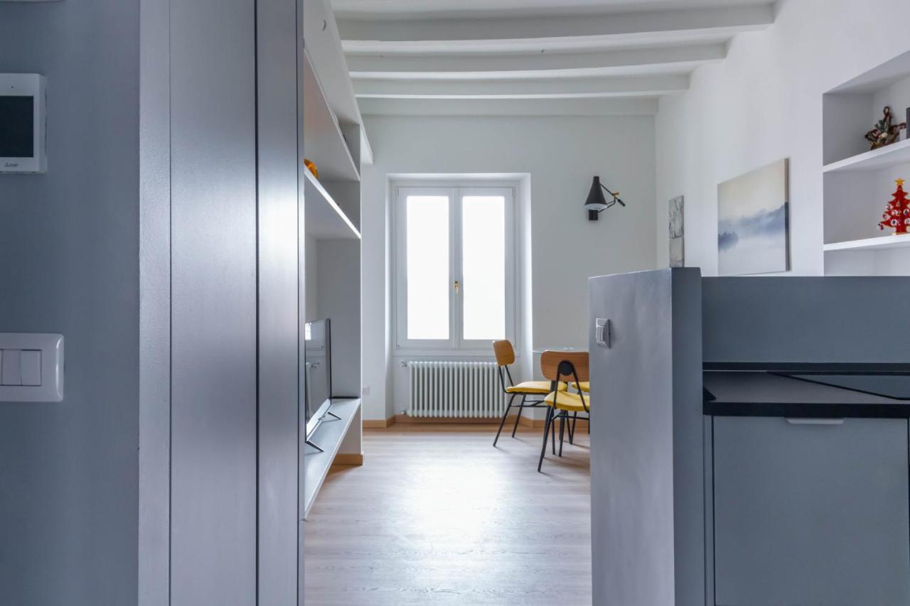 Easylife - Accogliente E Moderno Bilocale In Zona Navigli Appartement Milaan Buitenkant foto